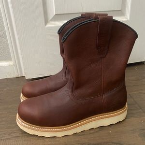 Steel toe boots